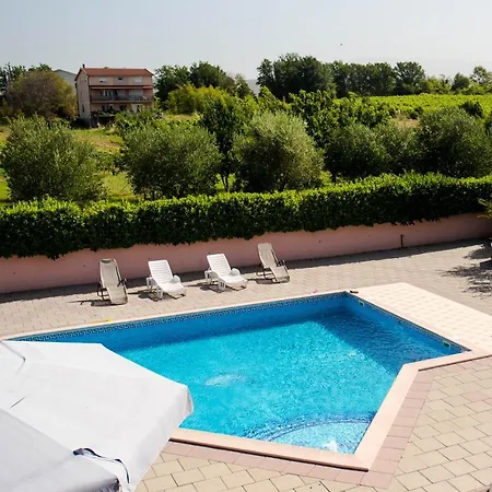 Villa Miriam Family Apartment Medjugorje Exterior photo